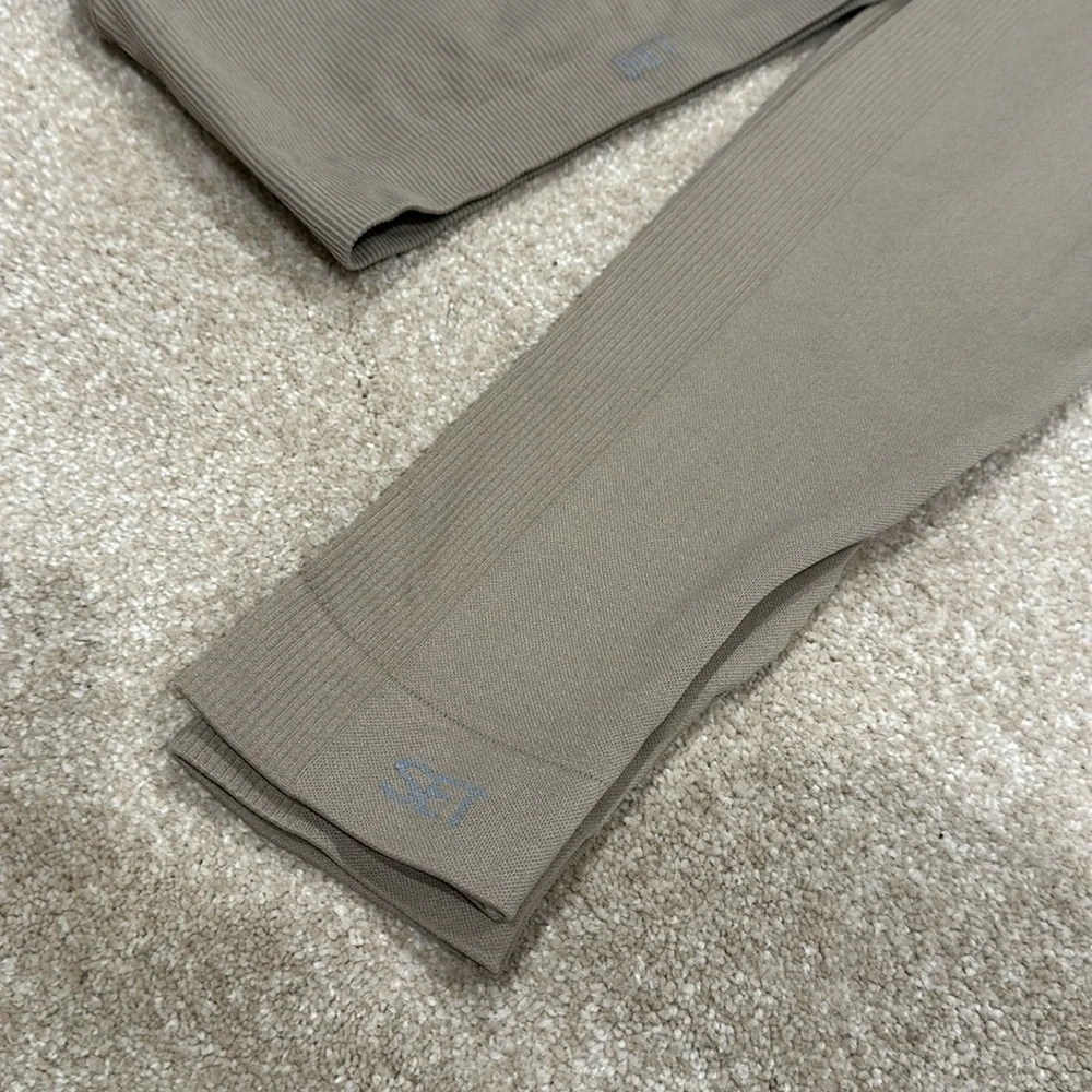Set Active Ribbed Matching Set, Size Small - Picture 3 of 6